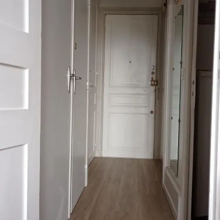 Apartment 18 Du Parc
