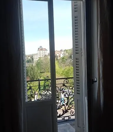 18 Du Parc *